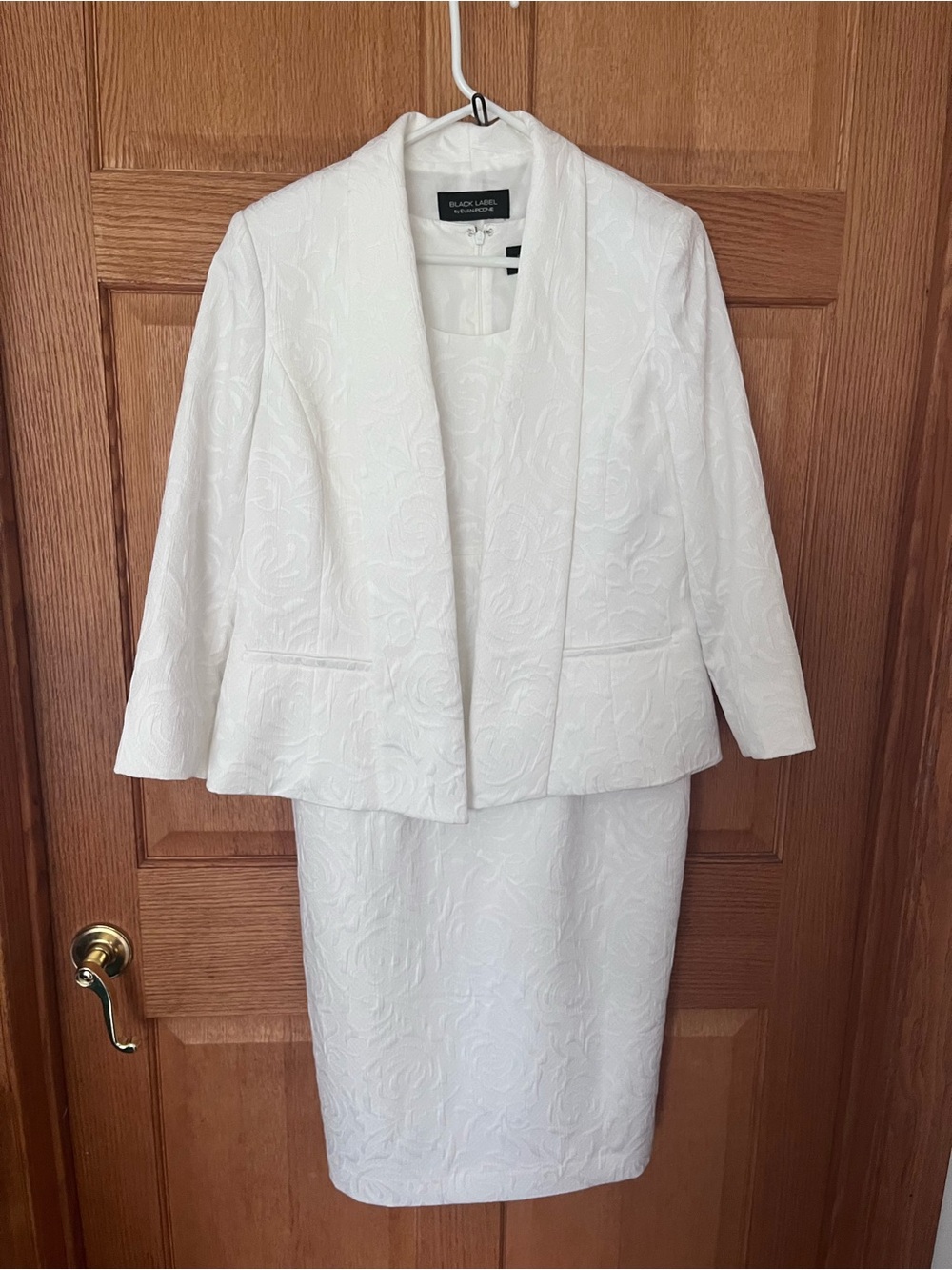 Black Label White Floral Jacquard Pencil Skirt with Coordinating Jacket